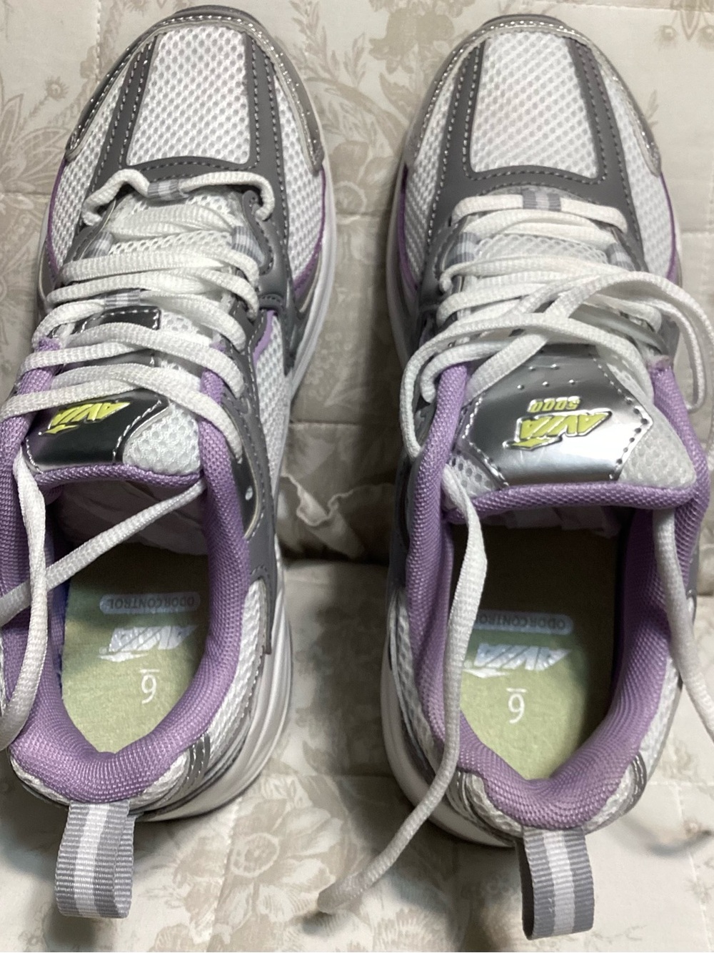 NWOB Avia Women's Lavender and White Athletic Sneakers